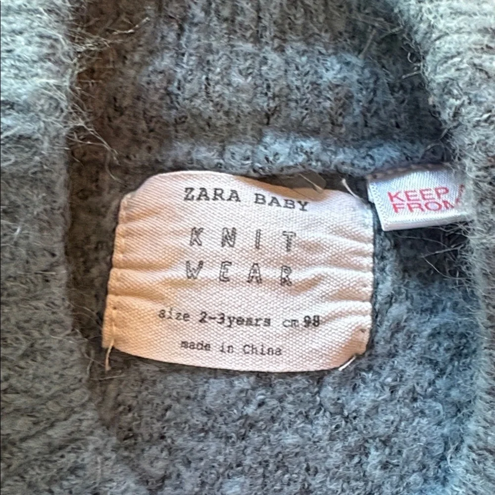 Zara Baby sz 2-3 years brown and blue crewneck sweater.